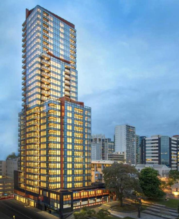 Magnificent Harbour View Skytower View Apartment In Cbd โอ๊คแลนด์ ภายนอก รูปภาพ