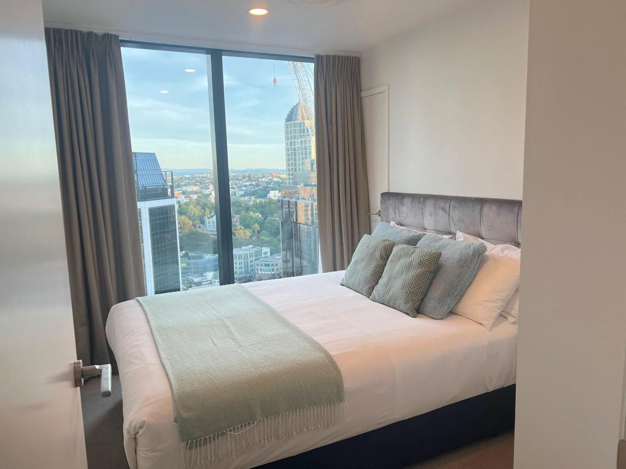 Magnificent Harbour View Skytower View Apartment In Cbd โอ๊คแลนด์ ภายนอก รูปภาพ
