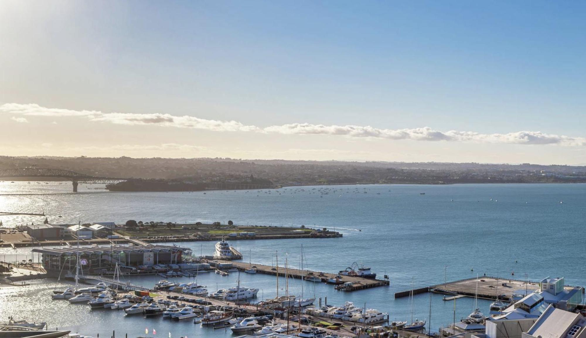 Magnificent Harbour View Skytower View Apartment In Cbd โอ๊คแลนด์ ภายนอก รูปภาพ